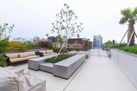Image 18 - 878685