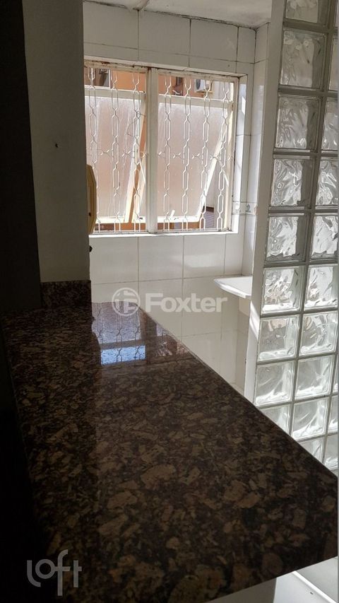 Image 7 - 878690