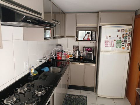 Image 7 - 878701