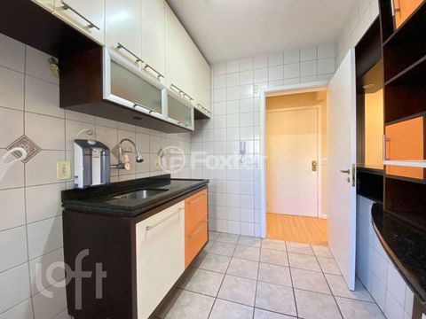 Image 9 - 878707