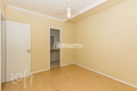 Image 19 - 878707
