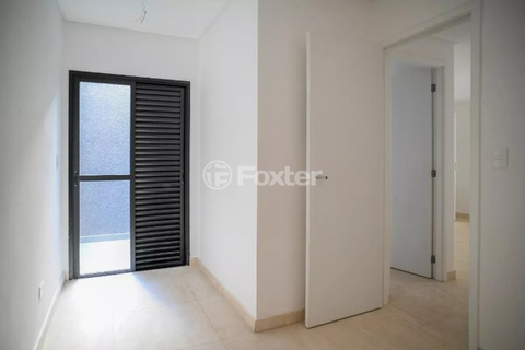 Image 8 - 878708