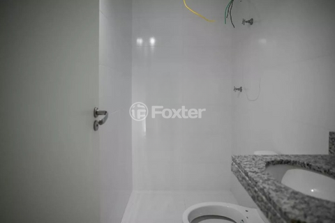 Image 7 - 878708