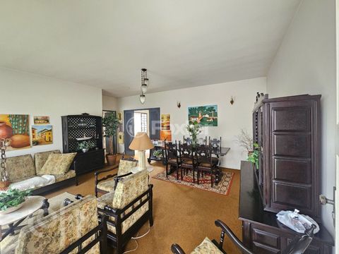 Image 3 - 878710