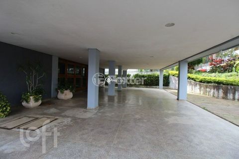 Image 18 - 878721