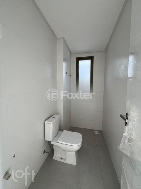 Image 9 - 878739