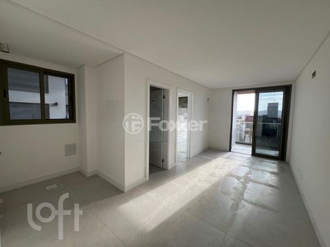 Image 4 - 878739