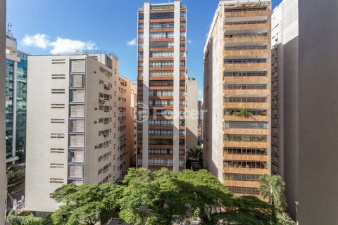 Image 3 - 878747