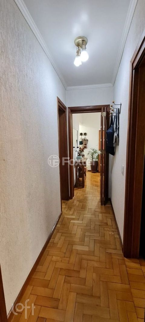 Image 4 - 878748