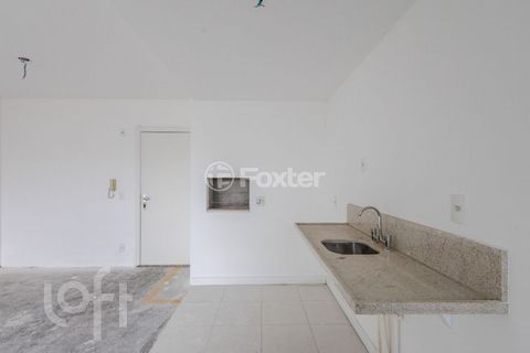 Image 4 - 878825