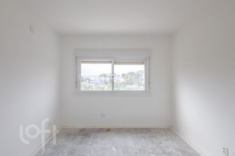 Image 10 - 878825