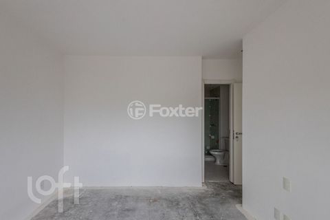 Image 11 - 878825