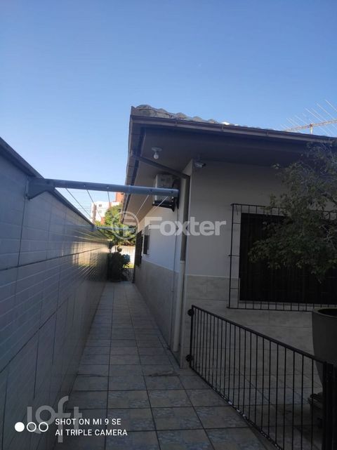 Image 5 - 878830