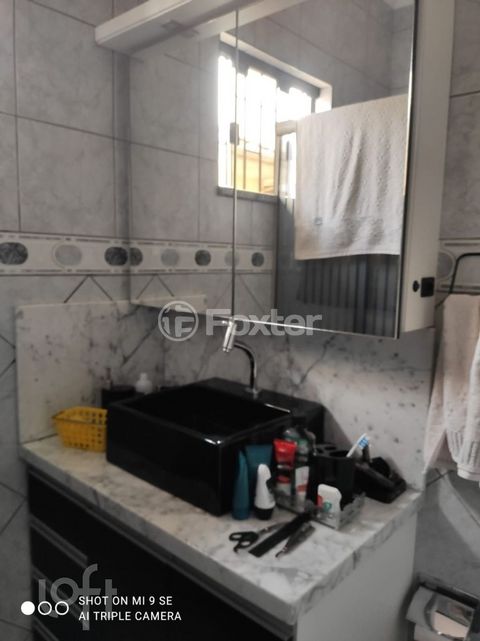 Image 11 - 878830