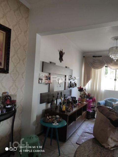 Image 9 - 878830