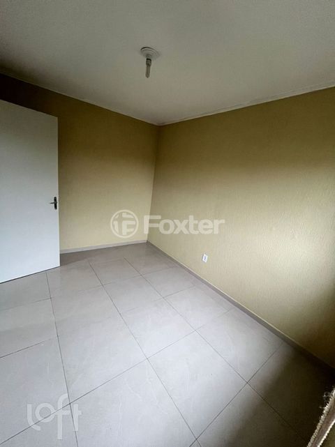 Image 11 - 878831
