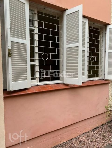 Image 10 - 878835