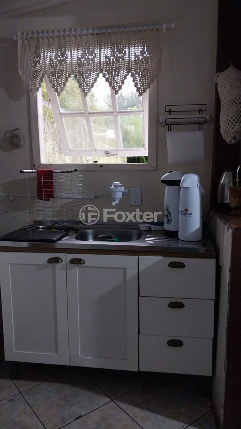 Image 5 - 878838