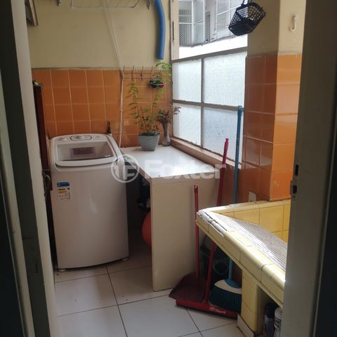Image 5 - 878841