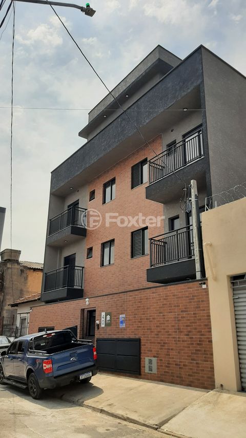 Image 9 - 878842