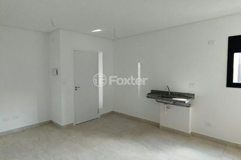Image 5 - 878842