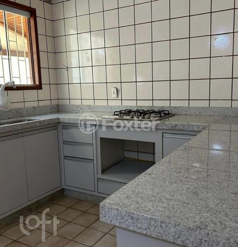 Image 7 - 878862