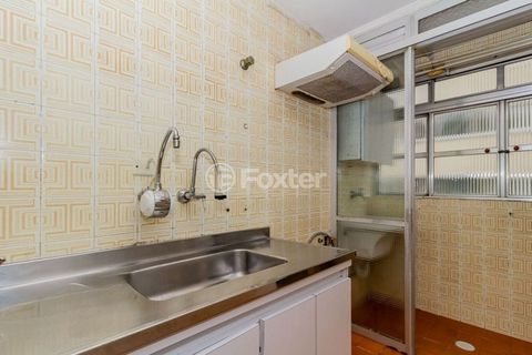 Image 11 - 878880