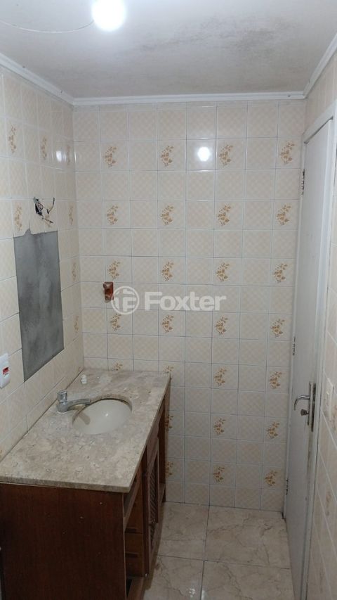 Image 3 - 878900