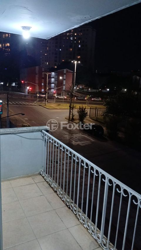 Image 5 - 878900
