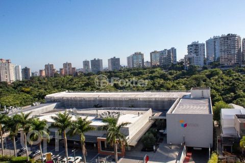 Image 0 - 878914
