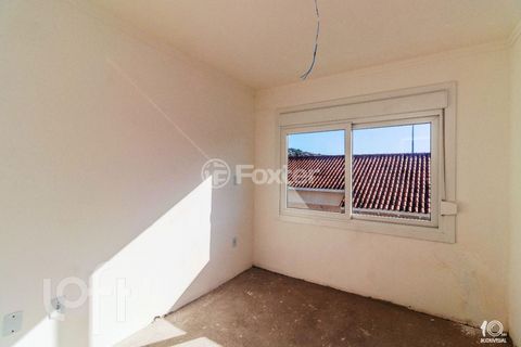 Image 17 - 878915