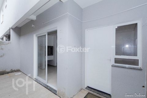 Image 11 - 878982
