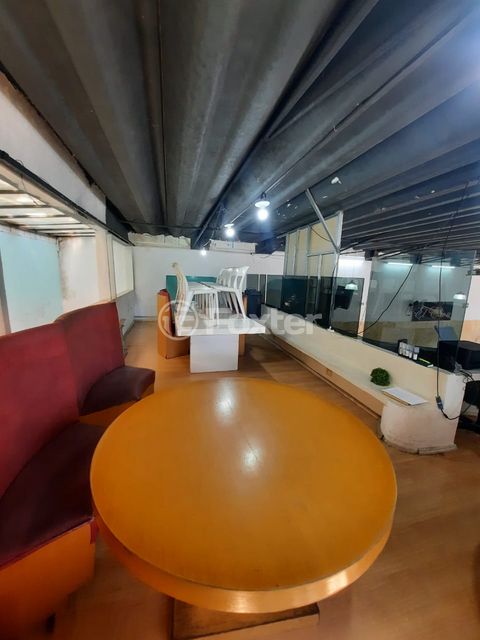 Image 2 - 878983