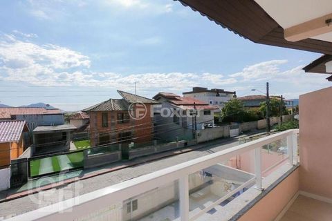 Image 2 - 879017