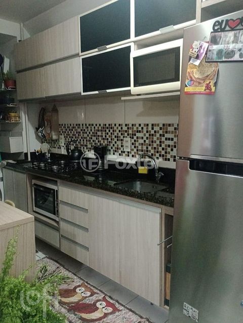 Image 7 - 879040