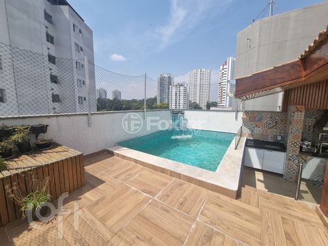Image 7 - 879073