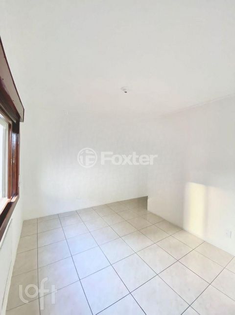 Image 1 - 879109