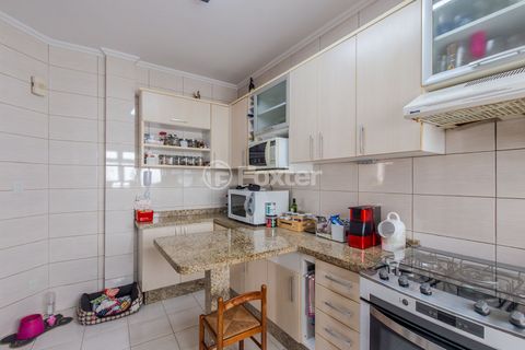 Image 16 - 879113