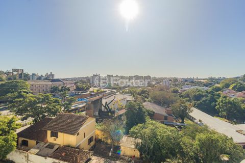 Image 9 - 879116