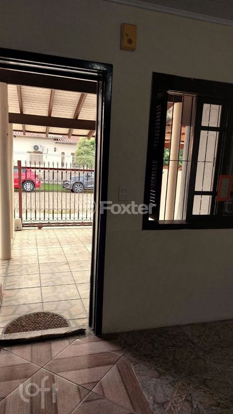 Image 1 - 879125