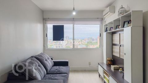 Image 18 - 879129