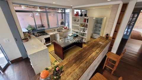 Image 9 - 879130