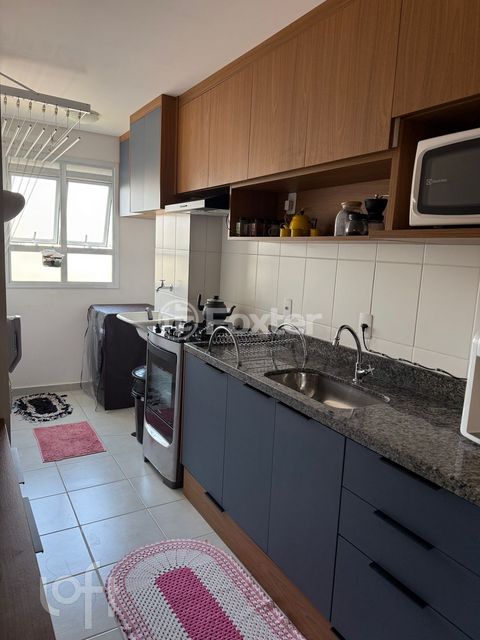 Image 3 - 879141