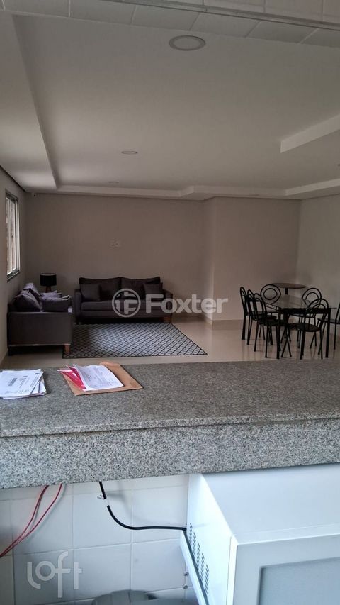 Image 8 - 879145