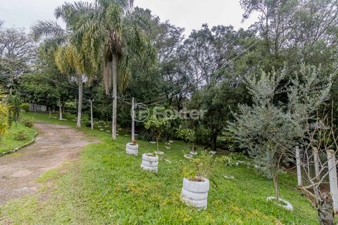 Image 4 - 879161