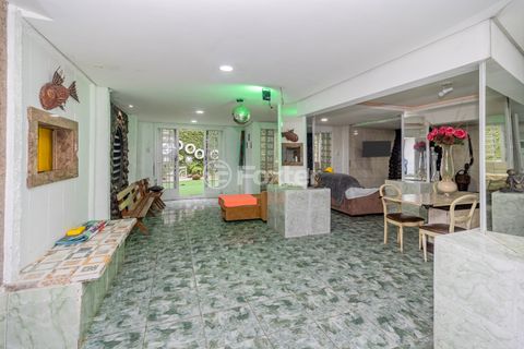 Image 17 - 879161