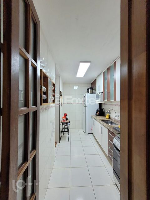 Image 2 - 879182