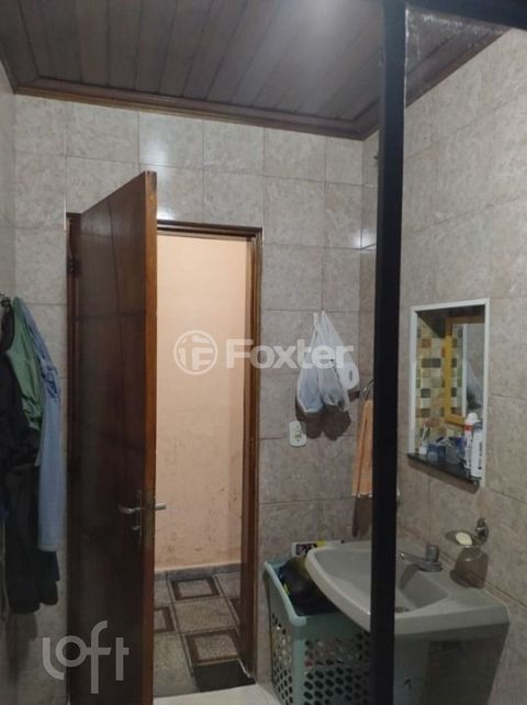 Image 7 - 879186