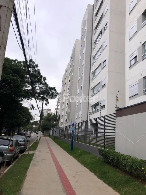 Image 0 - 879192