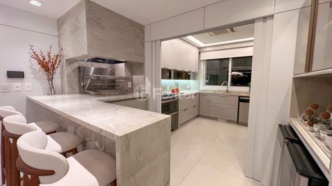 Image 19 - 879219